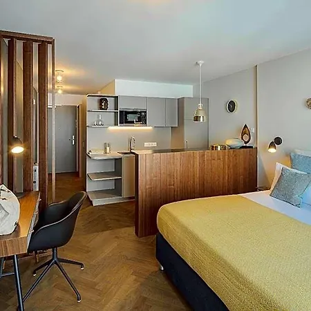 Dd Serviced Aparthotel 4*