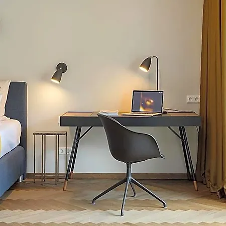 Dd Serviced Aparthotel 4*