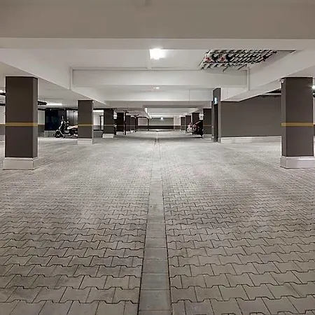 Dd Serviced Aparthotel