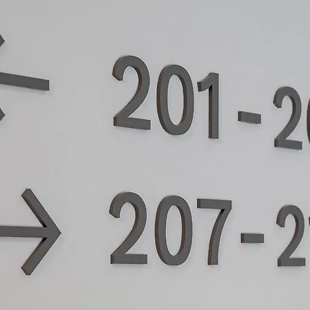 Dd Serviced Aparthotel