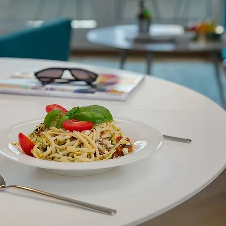 Dd Serviced Aparthotel